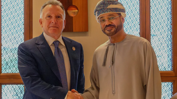 "واشنطن بوست": الغموض يحيط بزيارة ويتكوف لعُمان عشية الجولة الثالثة من مفاوضات إيران