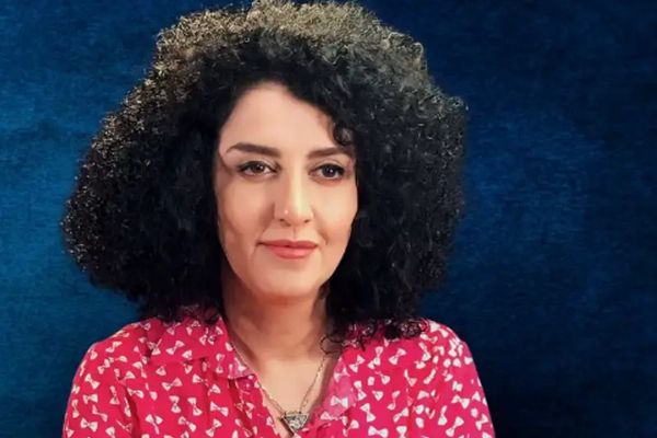 نرجس محمدي في حوار مع أنجلينا جولي: النظام الإيراني يقضي على المعارضة بدفن الحقيقة