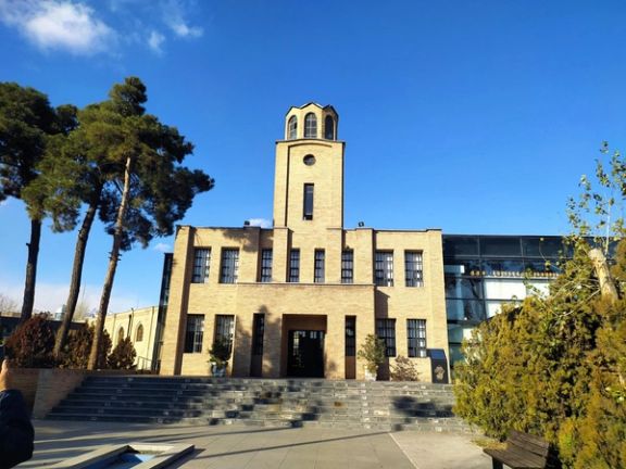 روزنامه پیام ما: موزه زندان قصر تهران در حال تخریب است