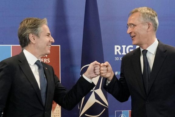 وزیر خارجه آمریکا و دبیرکل ناتو درباره مقابله با تهدید روسیه علیه اوکراین رایزنی کردند