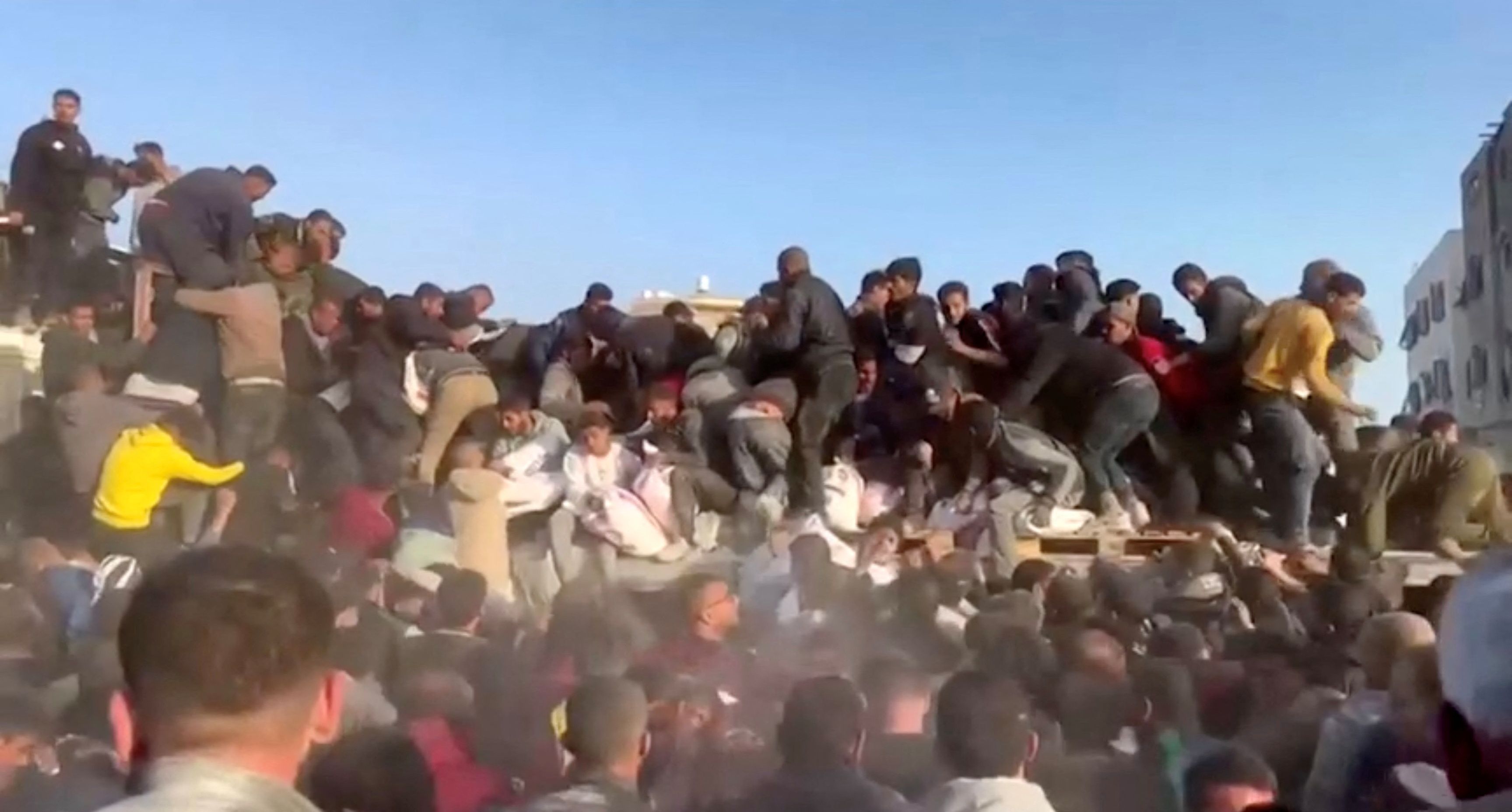 رویترز: انتظار می‌رود مذاکره‌های آتش‌بس غزه، یک‌شنبه در قاهره از سر گرفته شود