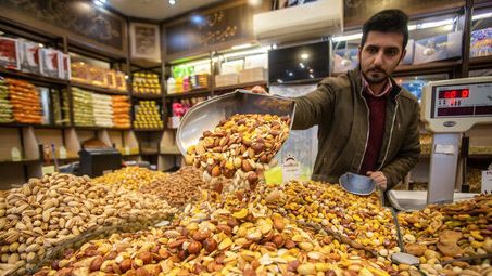 رییس اتحادیه آجیل اتاق اصناف: پیشبینی کردیم خرید آجیل کمتر شود، اما نه تا این حد