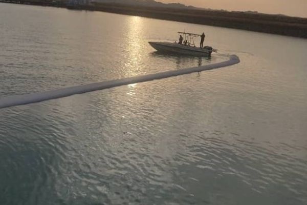 دادستان میناب از کشف یک خط لوله سه کیلومتری قاچاق سوخت در سواحل این شهرستان خبر داد