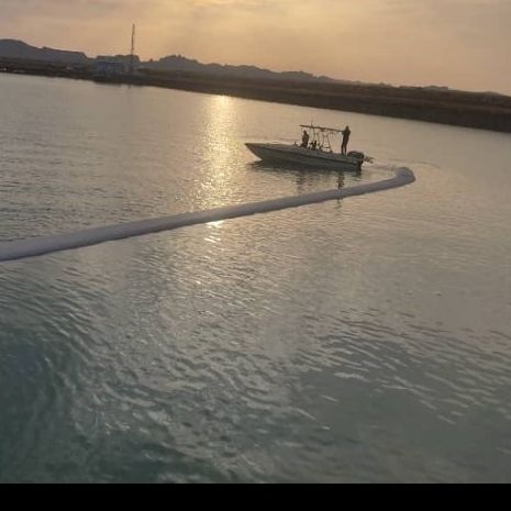 دادستان میناب از کشف یک خط لوله سه کیلومتری قاچاق سوخت در سواحل این شهرستان خبر داد