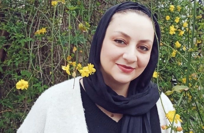 مژگان کاوسی، زندانی سیاسی: بارها در زندان در برهنگی کامل تفتیش بدنی شدم