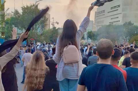 «شورای انقلابی زنان» با هدف افزایش سهم زنان از قدرت سیاسی اعلام موجودیت کرد