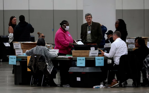 تشدید تدابیر امنیتی در ایالتهای کلیدی آمریکا برای مقابله با تنشهای انتخاباتی