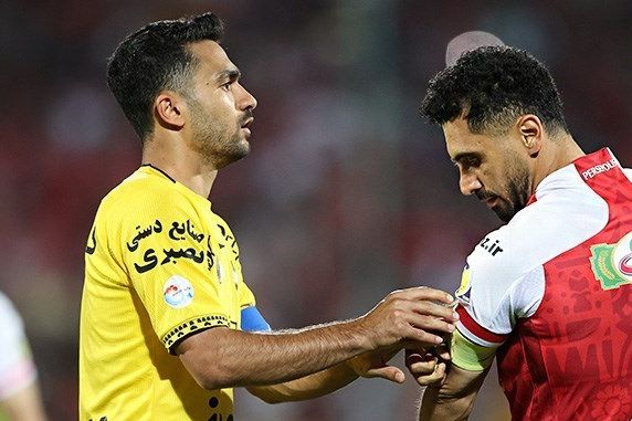 کمیته انضباطی رای خود را پس نگرفت؛ ورود مردان ممنوع، سپاهان و پرسپولیس فقط با تماشاگران زن