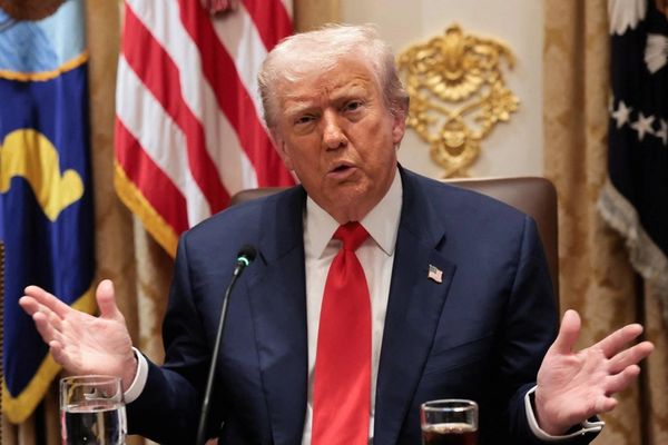 ترامب: إيران تقاتل الآن من أجل البقاء وليس من أجل برنامجها النووي