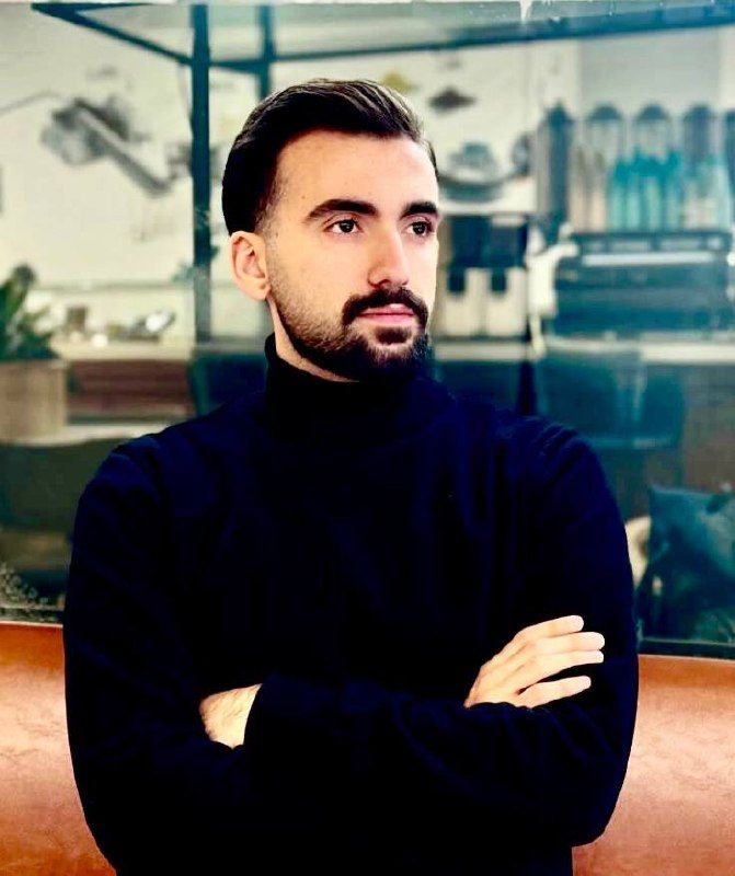 امیر‌پارسا اشکبوس؛ جوانی که پیکرش پشت بیمارستان الغدیر در پتوی آبی پیدا شد