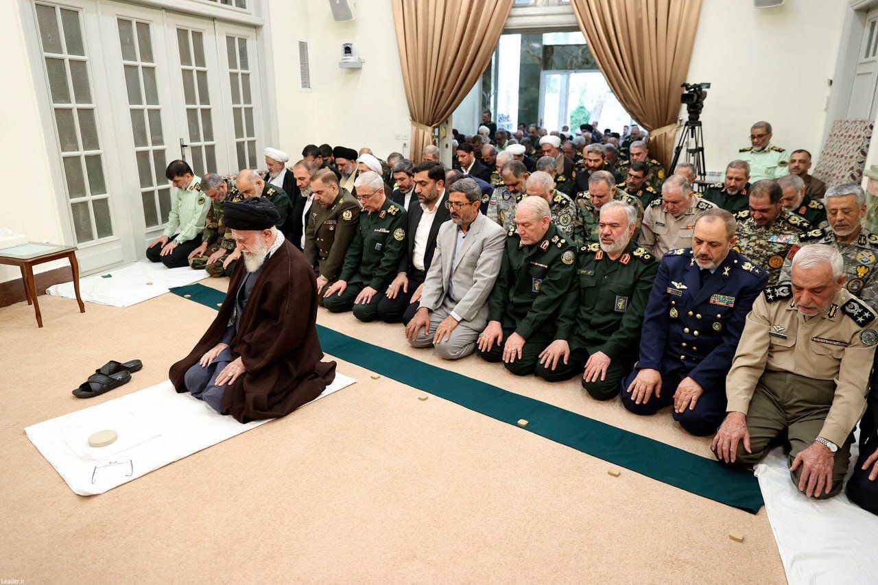 فساد عمیق و نهادینه اقتصادی و مدیریتی در حکومت فضا را برای نفوذ خارجی باز کرده است