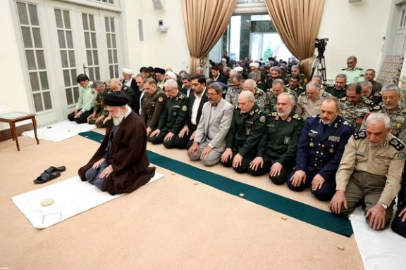 فساد عمیق و نهادینه اقتصادی و مدیریتی در حکومت فضا را برای نفوذ خارجی باز کرده است