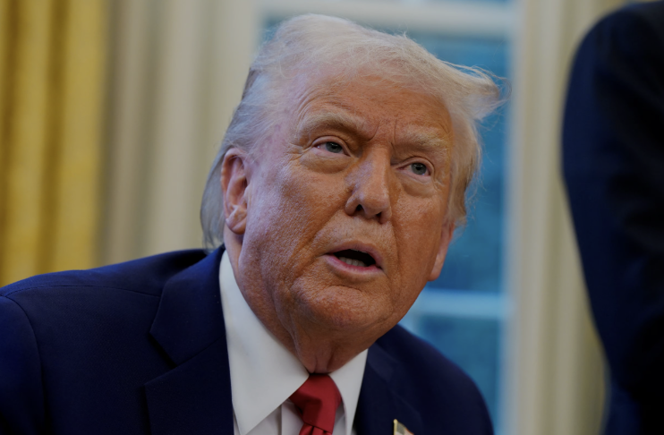 فرمان ترامپ برای بازگشت فشار حداکثری؛ آیا این بار خامنه‌ای تسلیم می‌شود؟