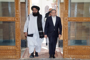 تلگراف از تبانی تهران و طالبان برای گروگان گرفتن شهروندان افغانستانی خبر داد