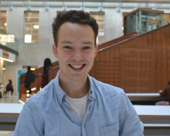 خانواده یوهان فلودروس، سوئدی زندانی در ایران، خواستار حمایت جهانی فوری برای آزادی او شدند