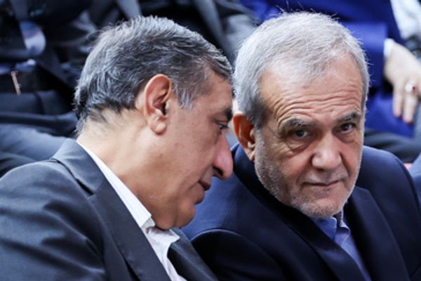 معاون پزشکیان حمله ماموران به بیمارستانها را توجیه کرد