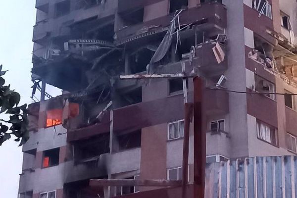 سياسي موالٍ لنظام طهران: عندما استُهدِف قادتنا وعلماؤنا تشكّلت صورة دقيقة لهجمات العدو