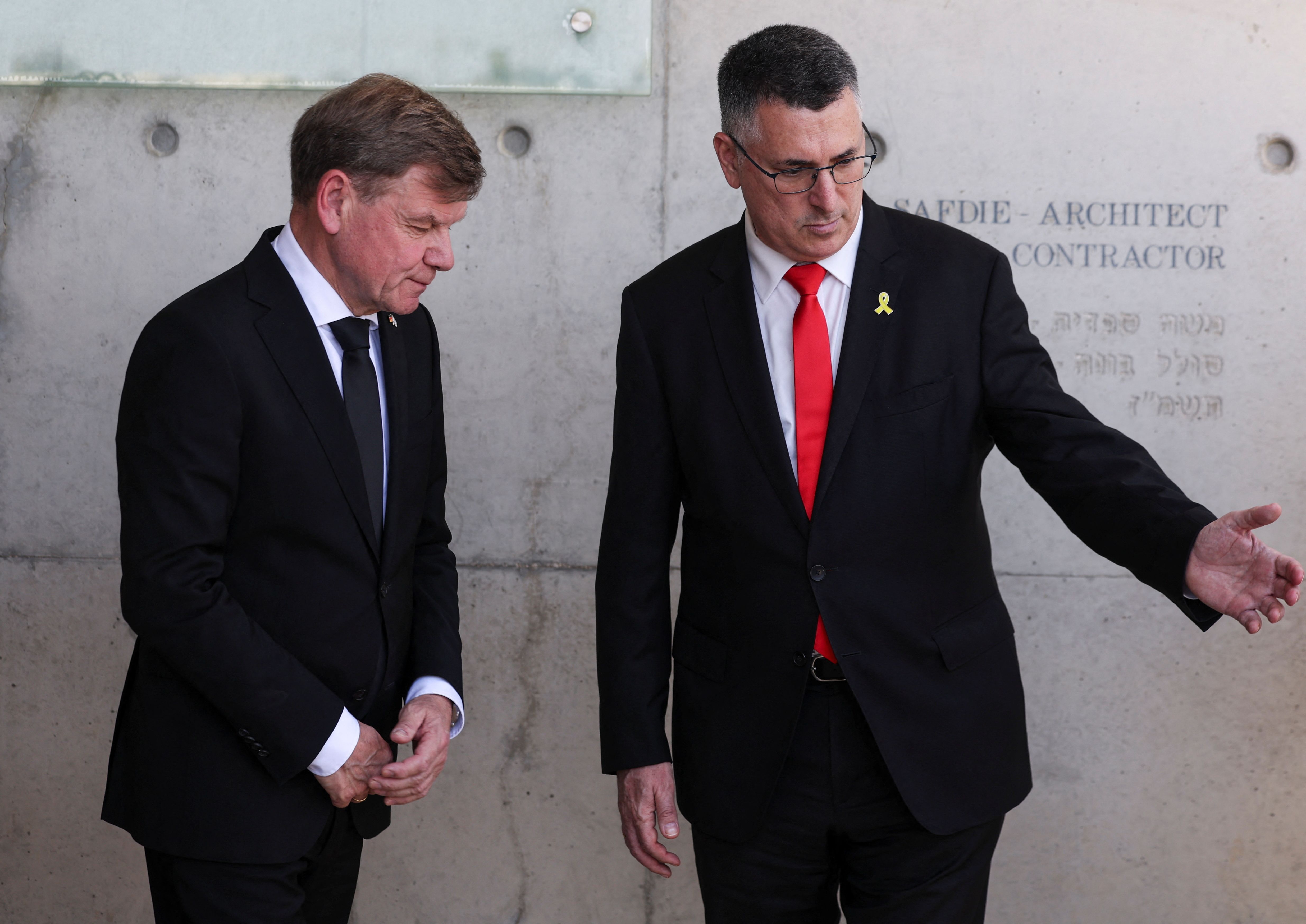 وزیر خارجه آلمان در سفر به اسرائیل بر خلع سلاح حماس و راه‌حل سیاسی برای جنگ غزه تاکید کرد