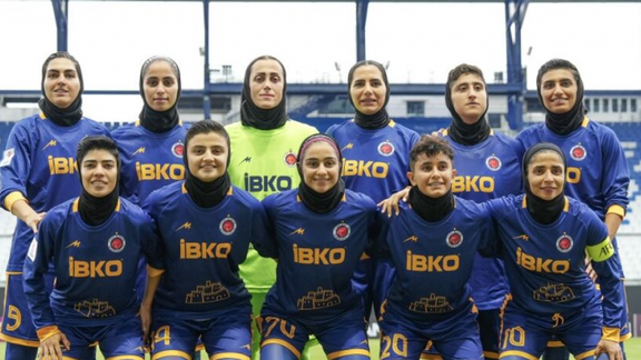 خاتون بم ۲-۱ کالج اسکالرز؛ تاریخسازی خاتون بم با رسیدن به جمع ۸ تیم برتر آسیا