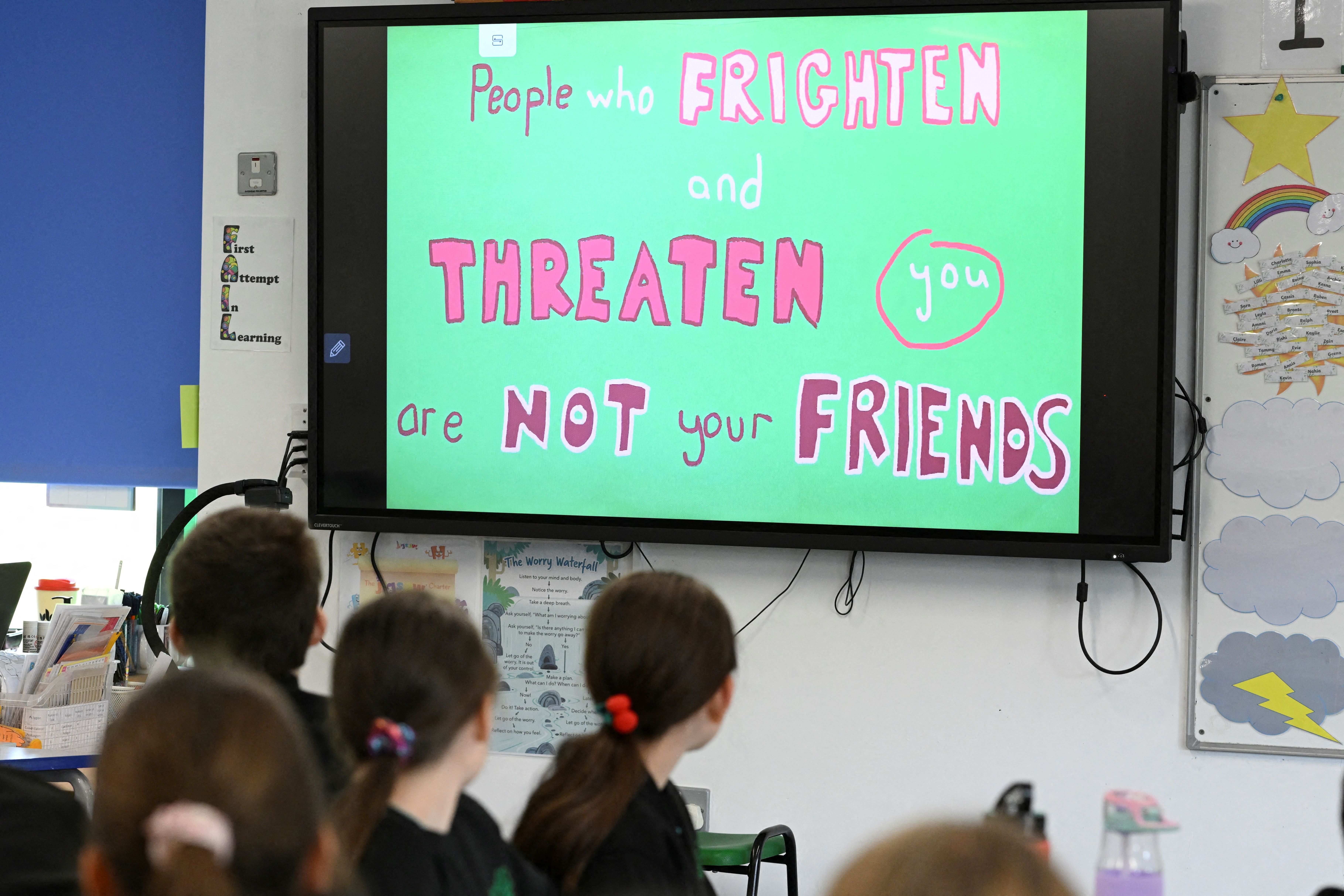 نتیجه بررسی ۲۹۲ هزار کودک: استفاده از صفحه‌نمایش و اختلالات عاطفی رابطه دوسویه دارند