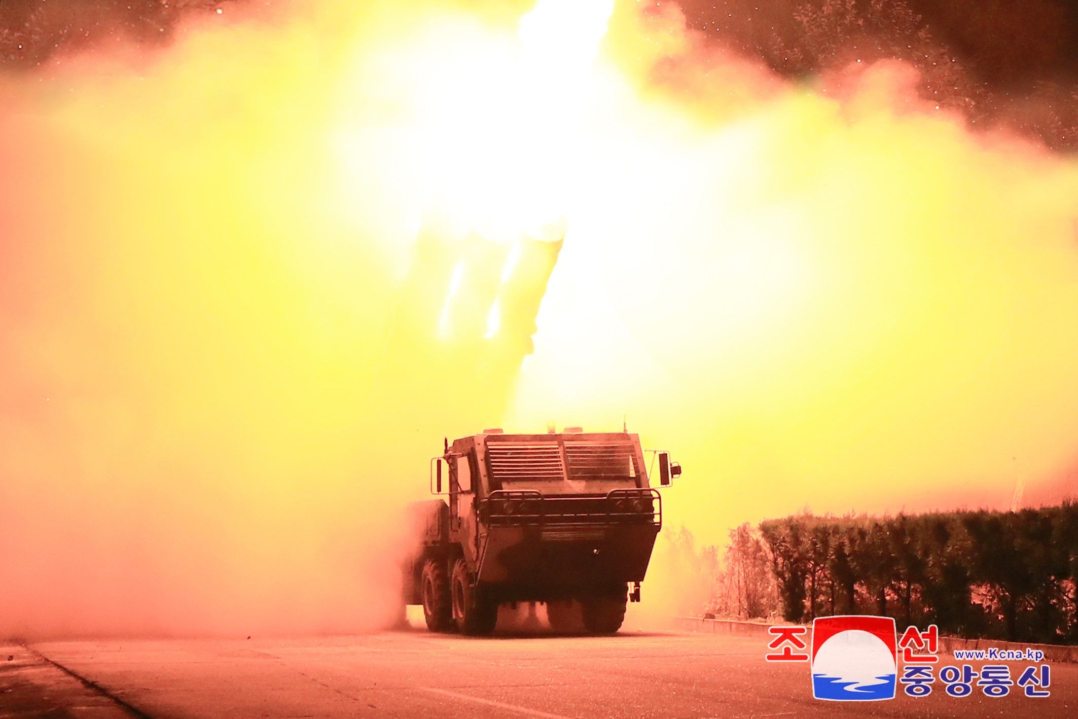 کره شمالی دو موشک کروز دوربرد پرتاب کرد