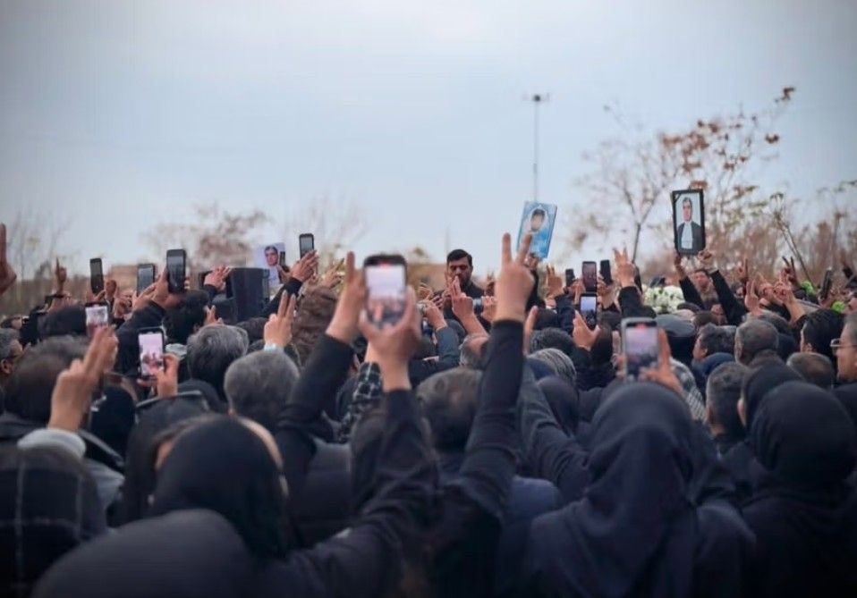 بیانیه ۲۰ فعال سیاسی و مدنی: سرکوب صدای مدنی به بهانه بی‌نظمی، نمایشی تدارک‌دیده شده است