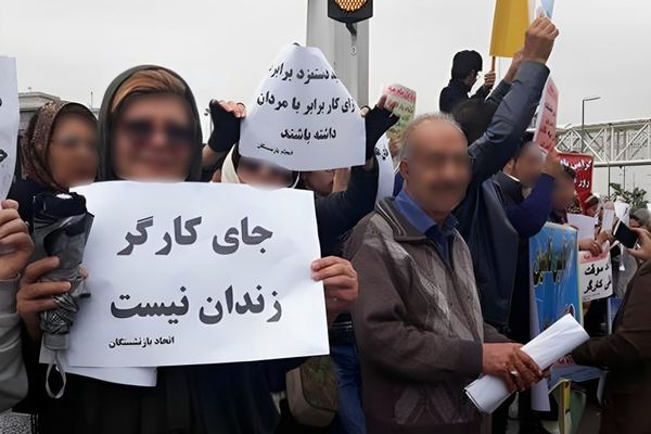 عشية عيد العمال.. دعوات للإضراب والاحتجاج والإفراج عن الناشطين العماليين المسجونين بإيران
