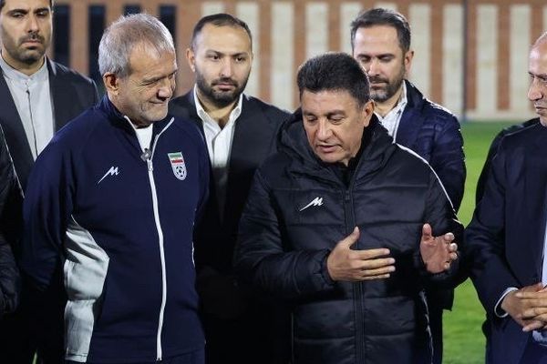 احتجاج إيراني على "مباراة الشرف" في أمريكا الداعمة لحقوق المثليين