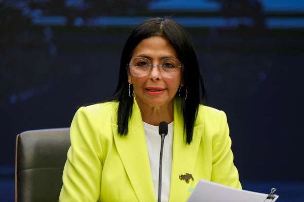 دیوان عالی ونزوئلا معاون مادورو را به عنوان رییسجمهوری موقت این کشور منصوب کرد