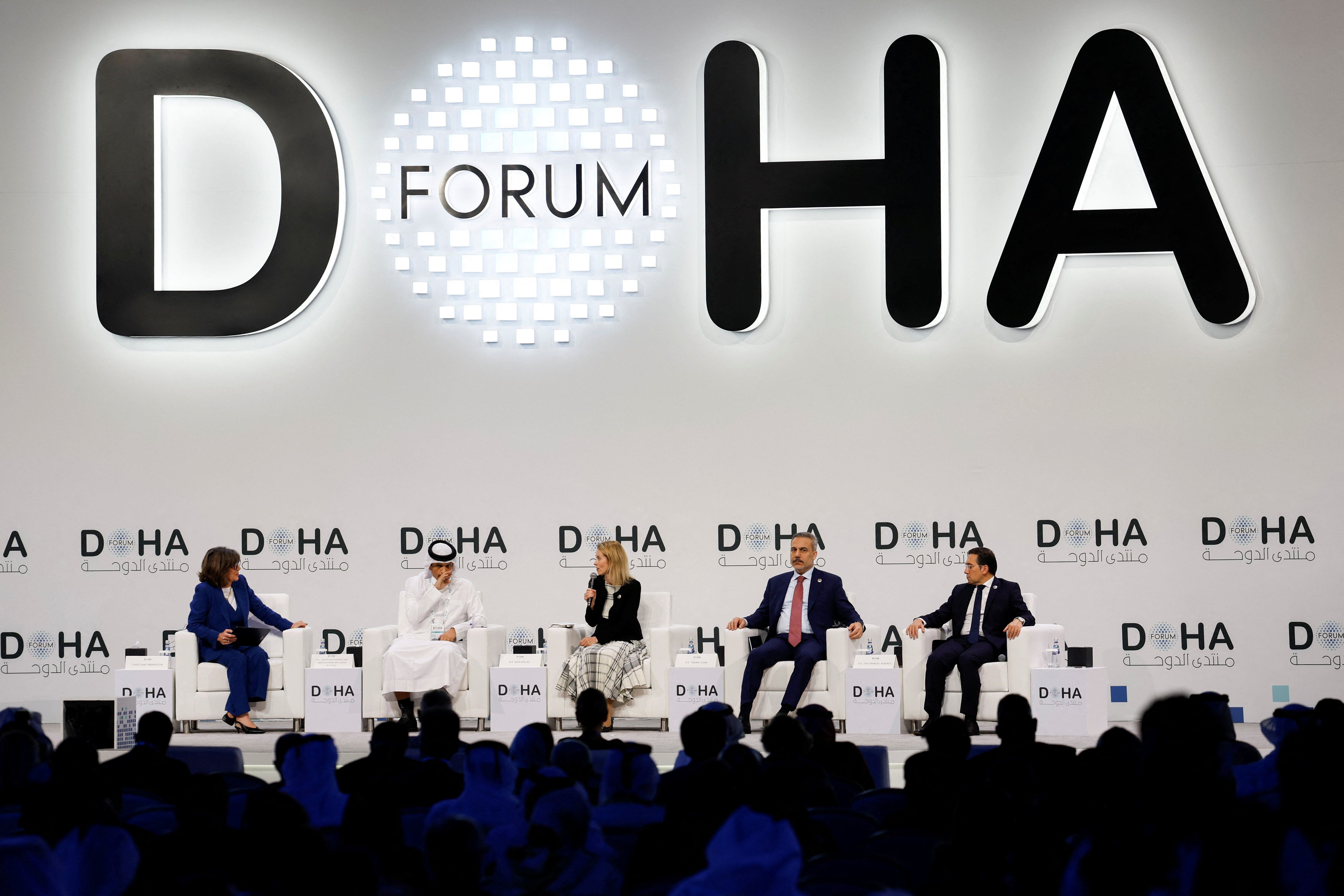 دبیرکل شورای همکاری خلیج فارس در نشست دوحه: جمهوری اسلامی ثبات منطقه را متزلزل می‌کند