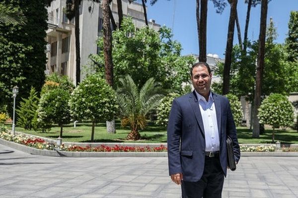 Iran's Education Minister Defends Gender-Specific Programs