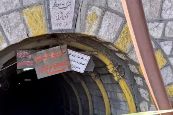 مالکان معدنجو یک سال پس از انفجار معدن و مرگ ۵۳ کارگر کجا هستند؟