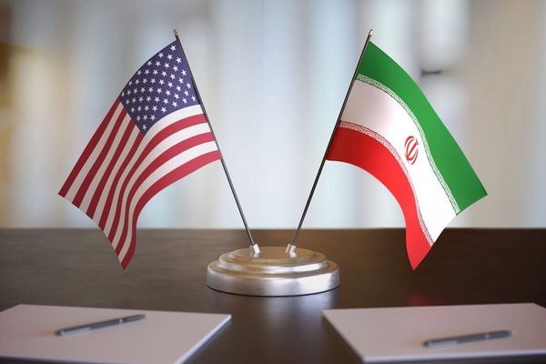 «دولت ترامپ در صورت تعهد تهران به توافق، صندوق ۳۰۰ میلیارد دلاری برای ایران ایجاد میکند»