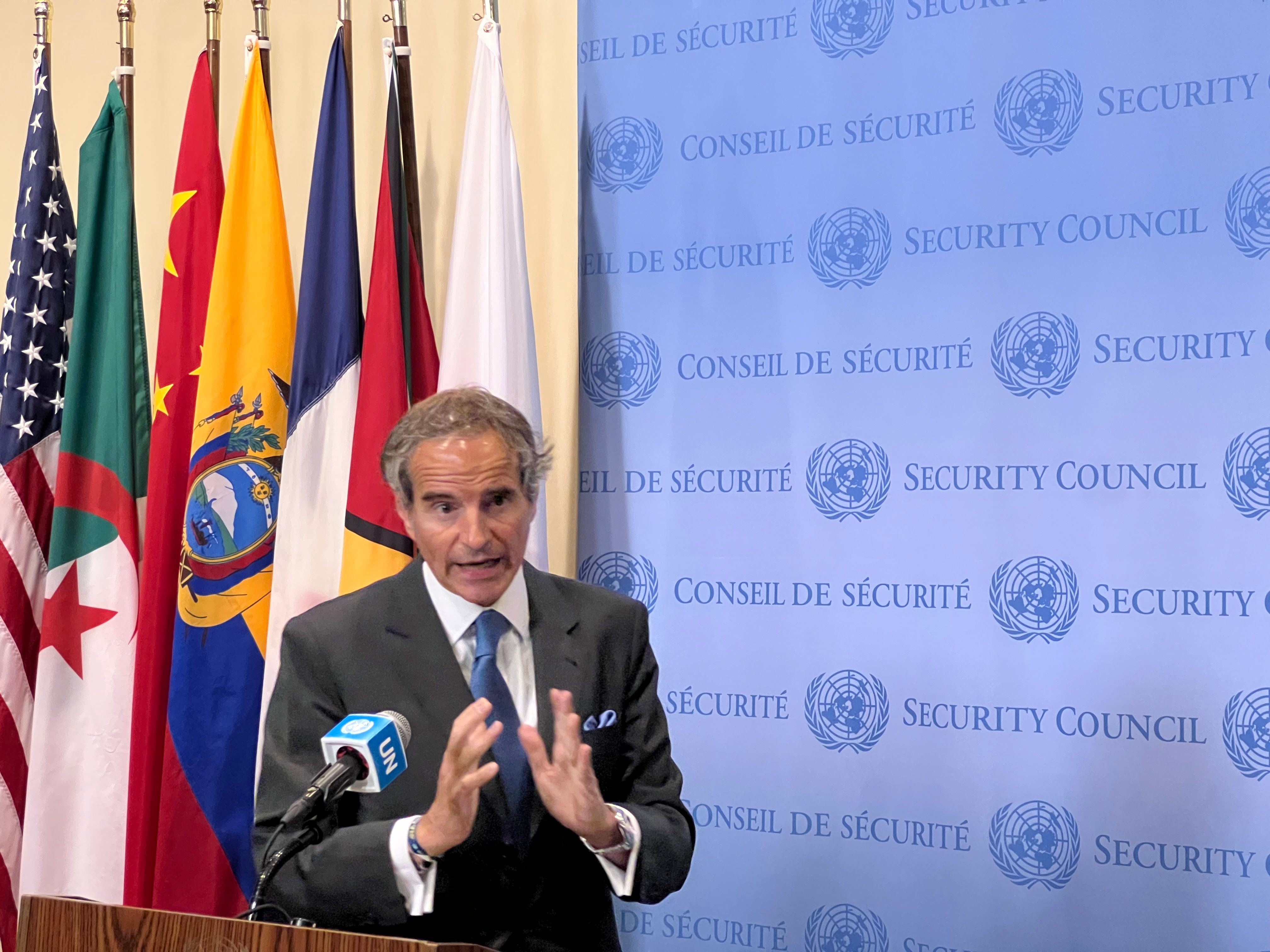 گروسی: وقفه یک روزه در بازرسی از تاسیسات هسته‌ای ایران تاثیری در کار بازرسان نداشت