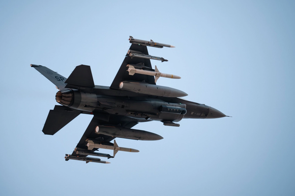 ارزیابی اکونومیست از جنگ با جمهوری اسلامی: موفقیت خیرهکننده هوایی، مسیر سیاسی آشفته