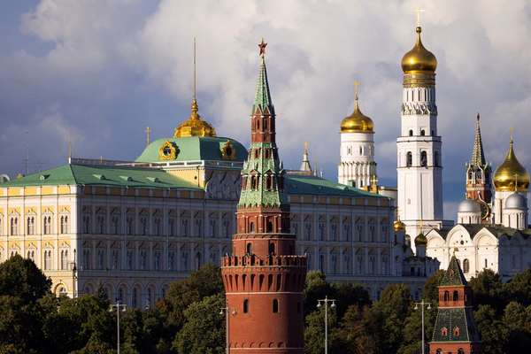 Kremlin says it's not consulting Tehran on response to Trump letter