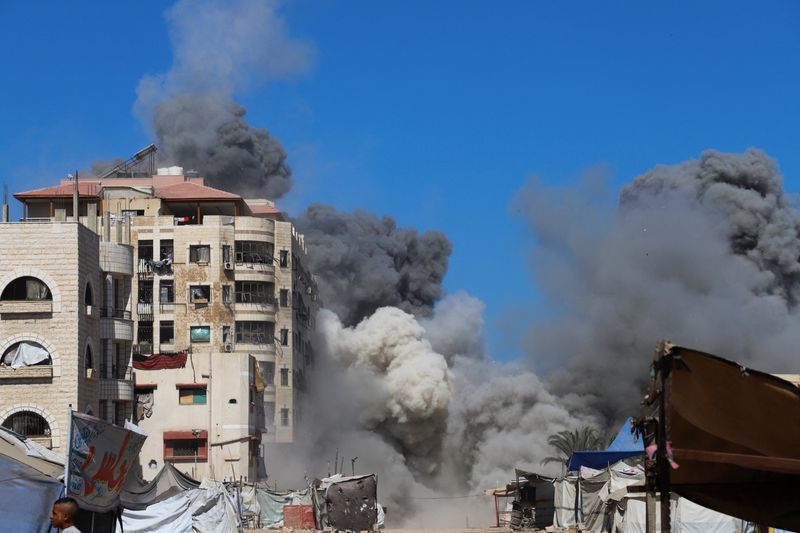 حملات نیروی هوایی اسرائیل به برج‌های «مورد استفاده حماس» در غزه ادامه دارد