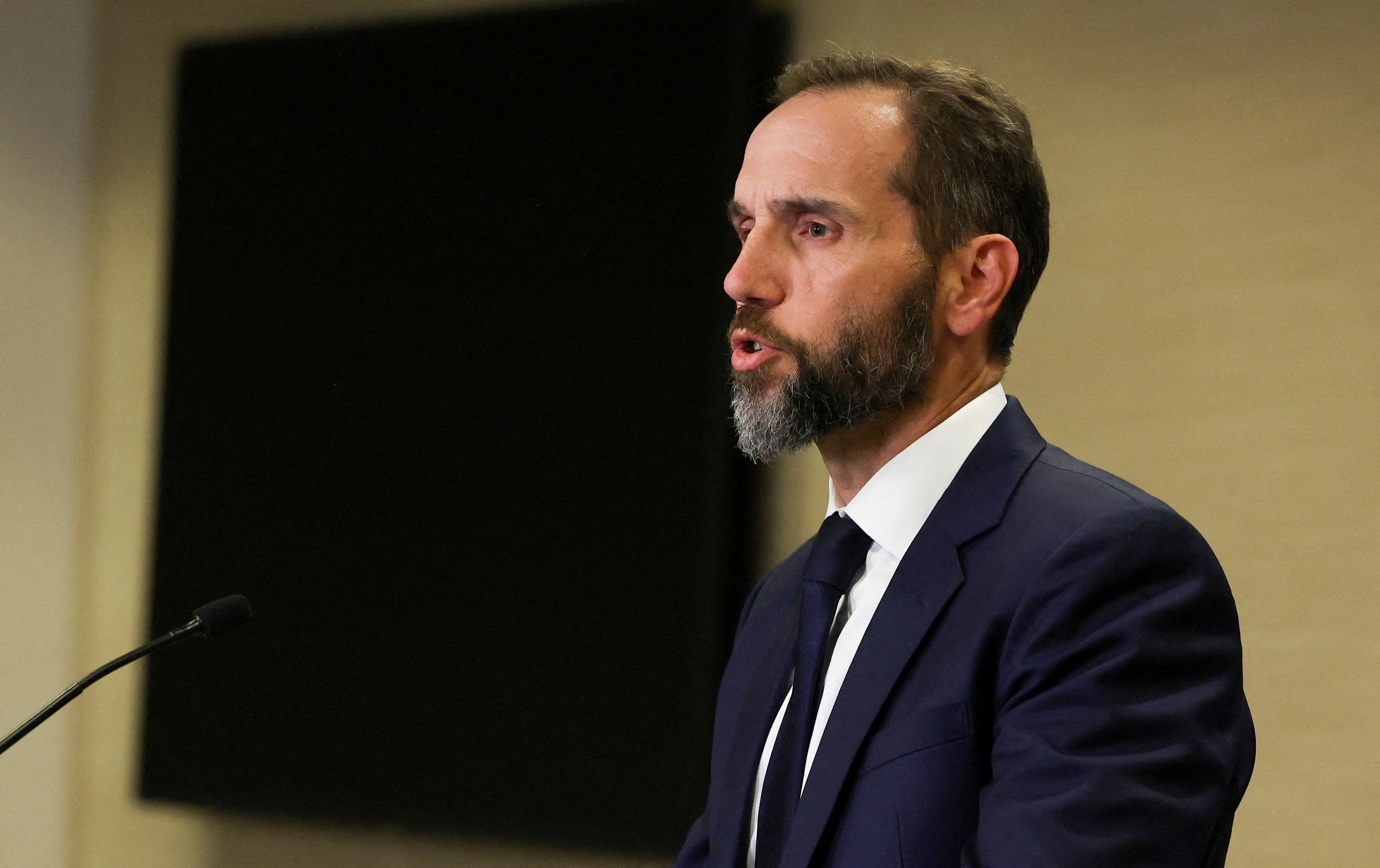 یک نهاد فدرال تحقیقات رسمی درباره جک اسمیت، بازپرس پیشین پرونده‌های ترامپ را آغاز کرد