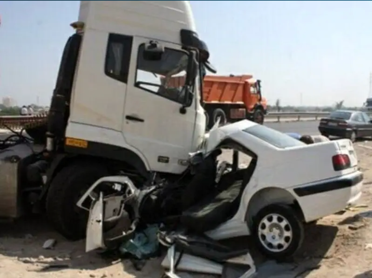 مواطنون لـ"إيران إنترناشيونال":السيارات الرديئة وسوءالطرق سببان رئيسان لحوادث السير بإيران