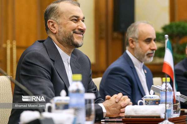 Iran, Azerbaijan FMs Hold Phone Call To Prevent Escalation