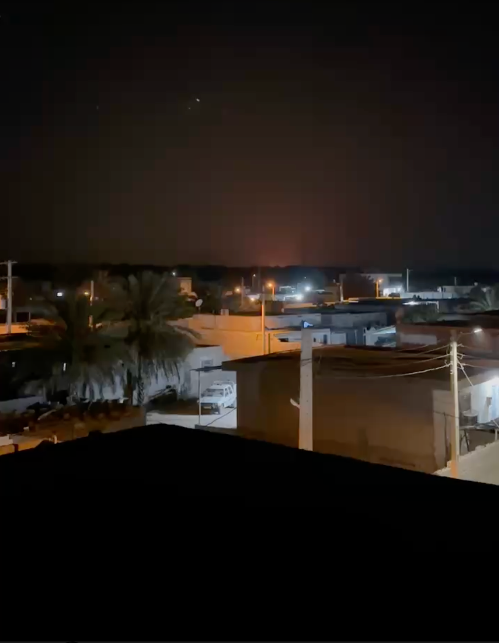 الجيش الإسرائيلي: هاجمنا مستودعات طائرات مسيرة وأسلحة في منطقة بندر عباس