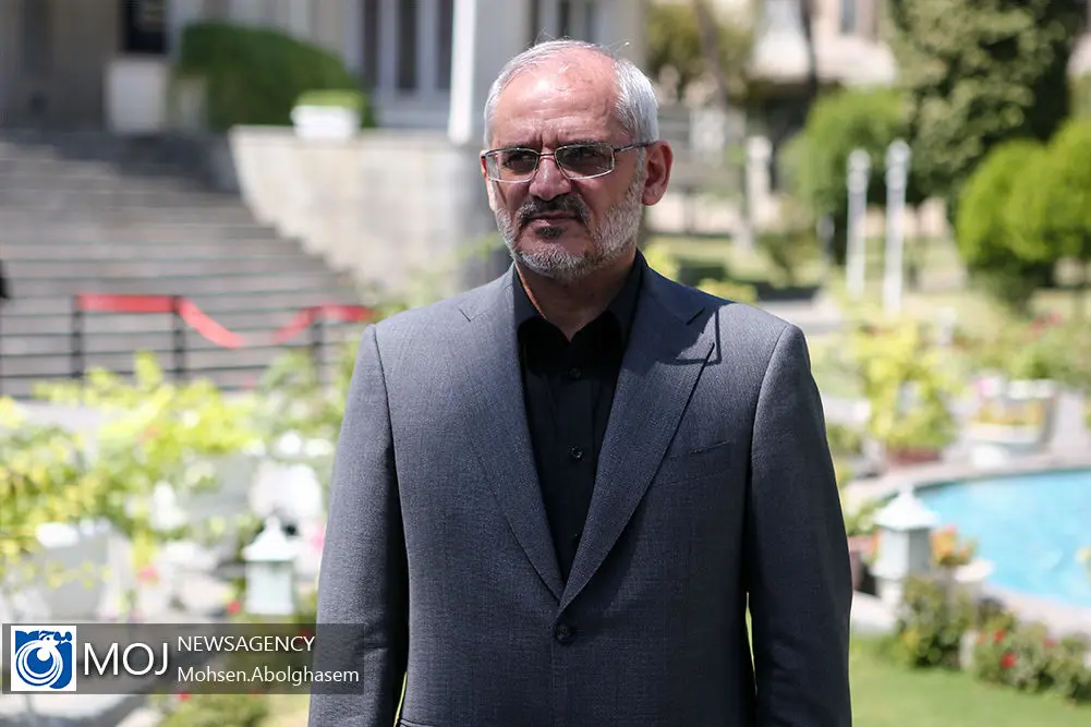 رییس دفتر پزشکیان: مردم اگر حکومت دیگری می‌خواستند می‌گفتند اما همین حکومت را می‌خواهند