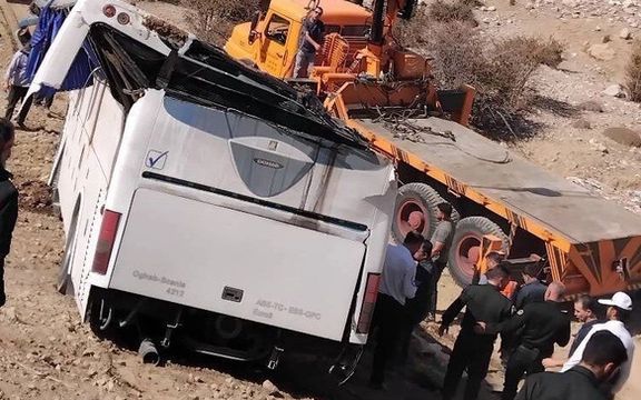 سقوط اتوبوس مسافربری به دره در جاده دماوند دستکم ۴ کشته بر جای گذاشت