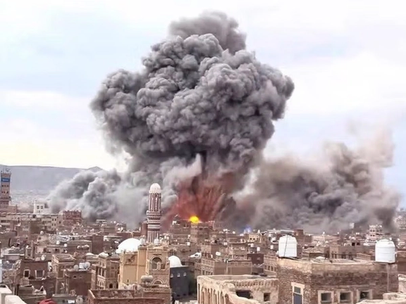 لنقص الصواريخ الإيرانية.. الحوثيون يزيدون الهجمات بالطائرات المسيّرة على إسرائيل