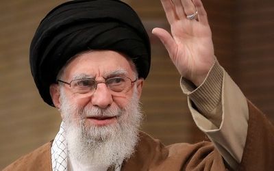 علی خامنهای: اروپا هم دو سه قرن پیش ملاحظات زیادی درباره مسئله زن داشته