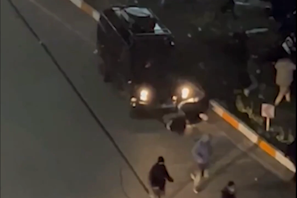 کانادا در واکنش به زیر گرفتن معترضان با خودرو زرهی، جمهوری اسلامی را بهشدت محکوم کرد