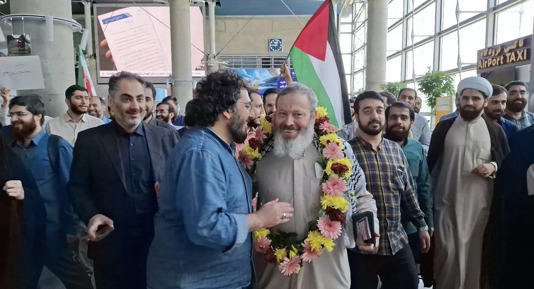 بعد الإفراج عنه في السعودية.. المتشددون يستقبلون قاسميان في طهران