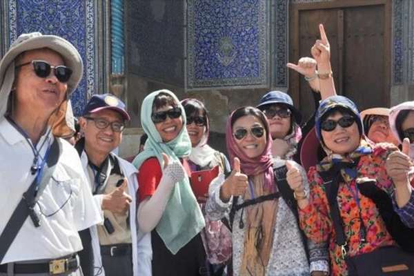 Iran Waives Visa For Chinese Tourists