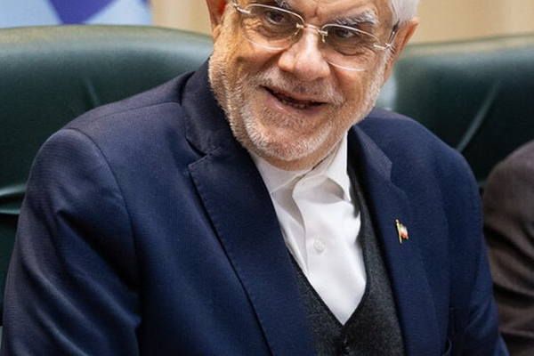 النائب الأول للرئيس الإيراني: نحن الأخ الأكبر لدول المنطقة