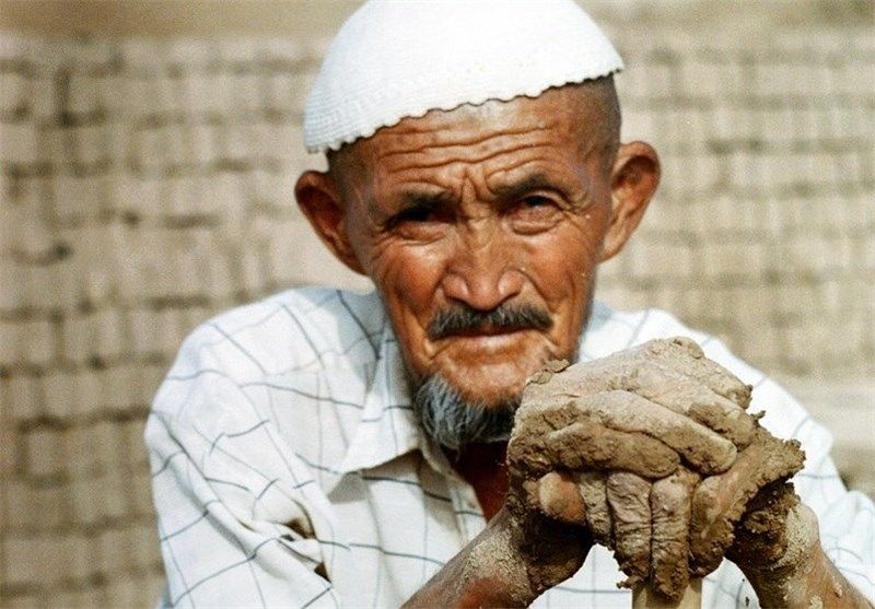 بسبب انقطاع التيار الكهربائي.. مصرع أفغاني وإصابة شقيقه بجروح خطيرة أثناء عملهما في طهران